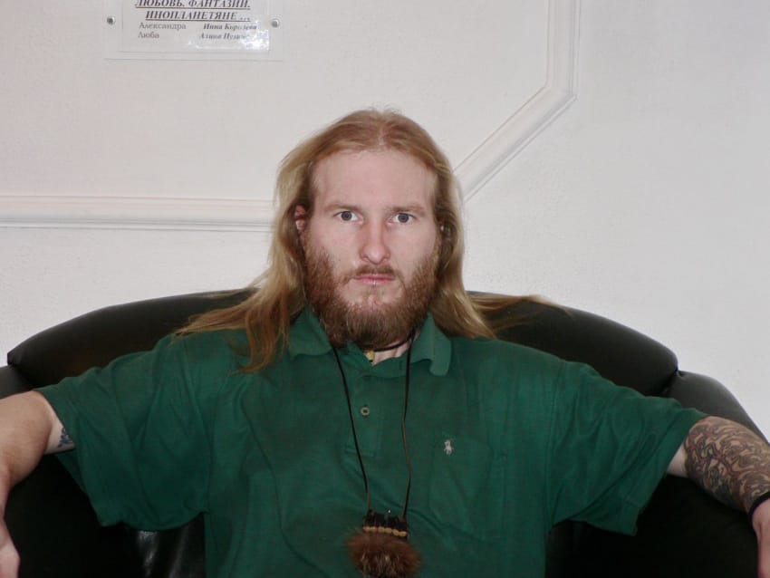 В спецприемнике, где умер активист Анатолий Березиков, заявили, что он покончил с собой