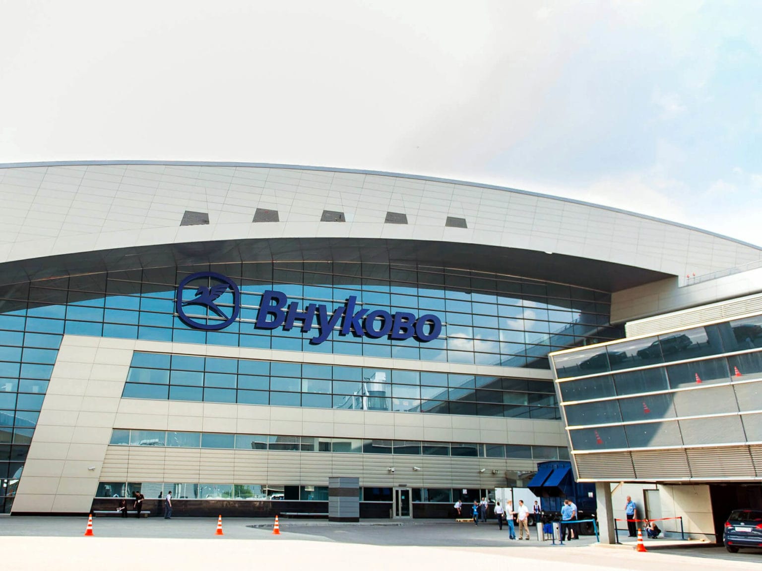 Во Внуково введены временные ограничения на прием и выпуск самолетов