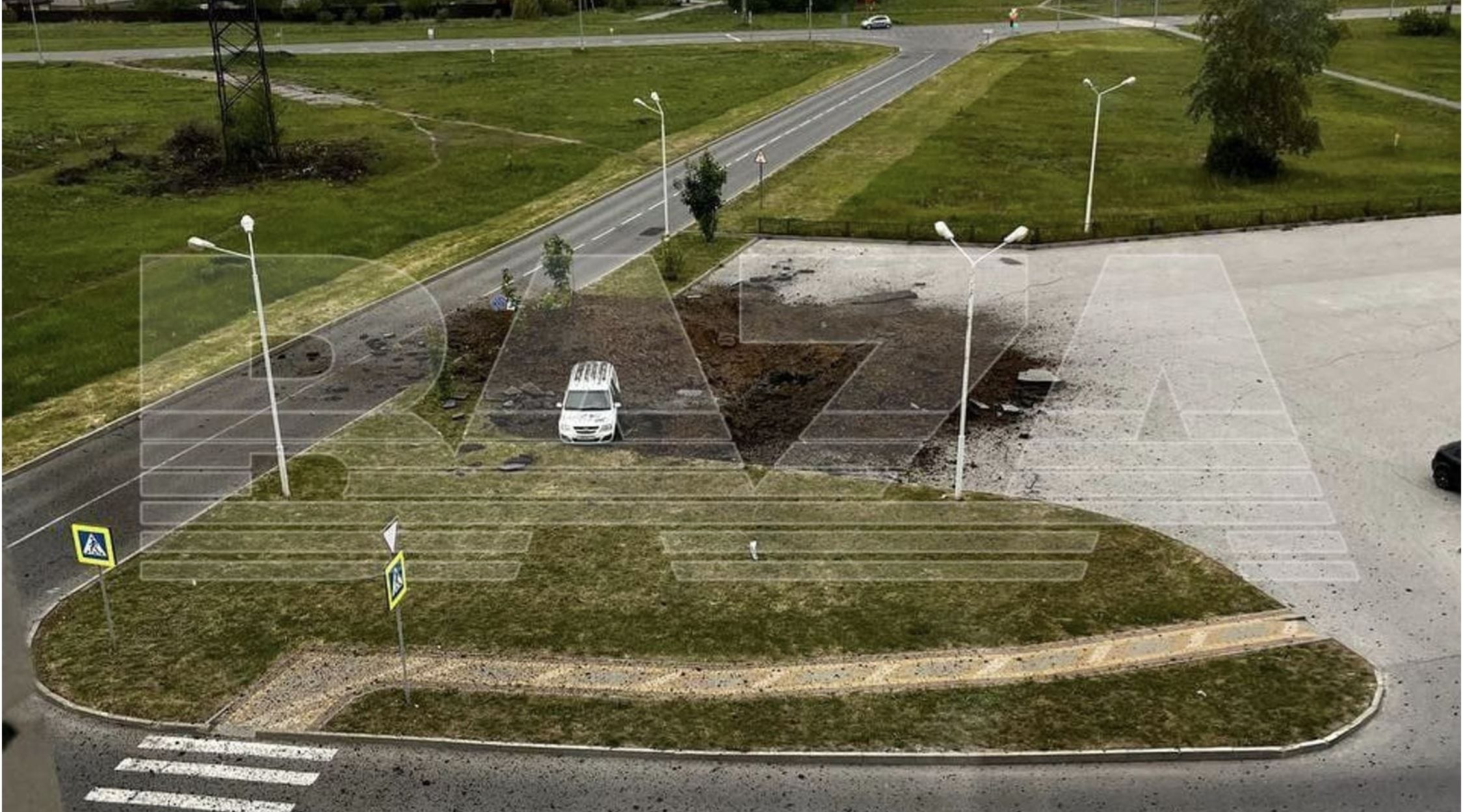 В день попадания по многоэтажке в Белгороде рядом с городом упали две российские авиабомбы. Это почти 40-й случай в области с начала года