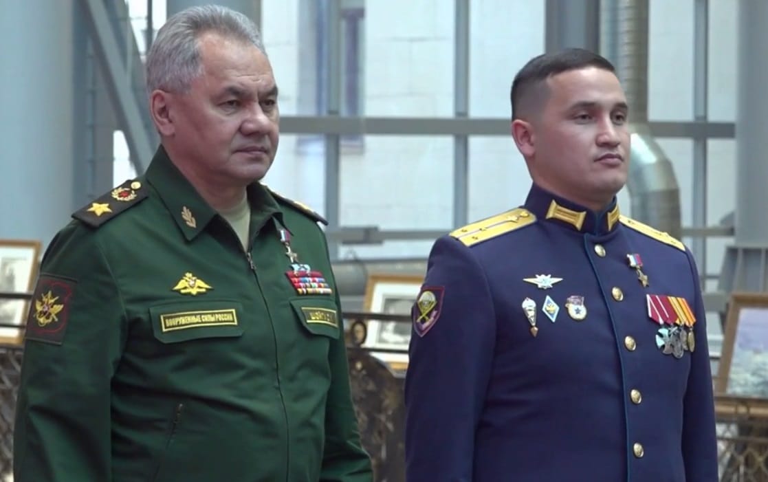 Офицер, обвиняемый в убийстве мирного жителя Бучи, прошел отбор в кадровую программу «Время героев», запущенную по приказу Путина