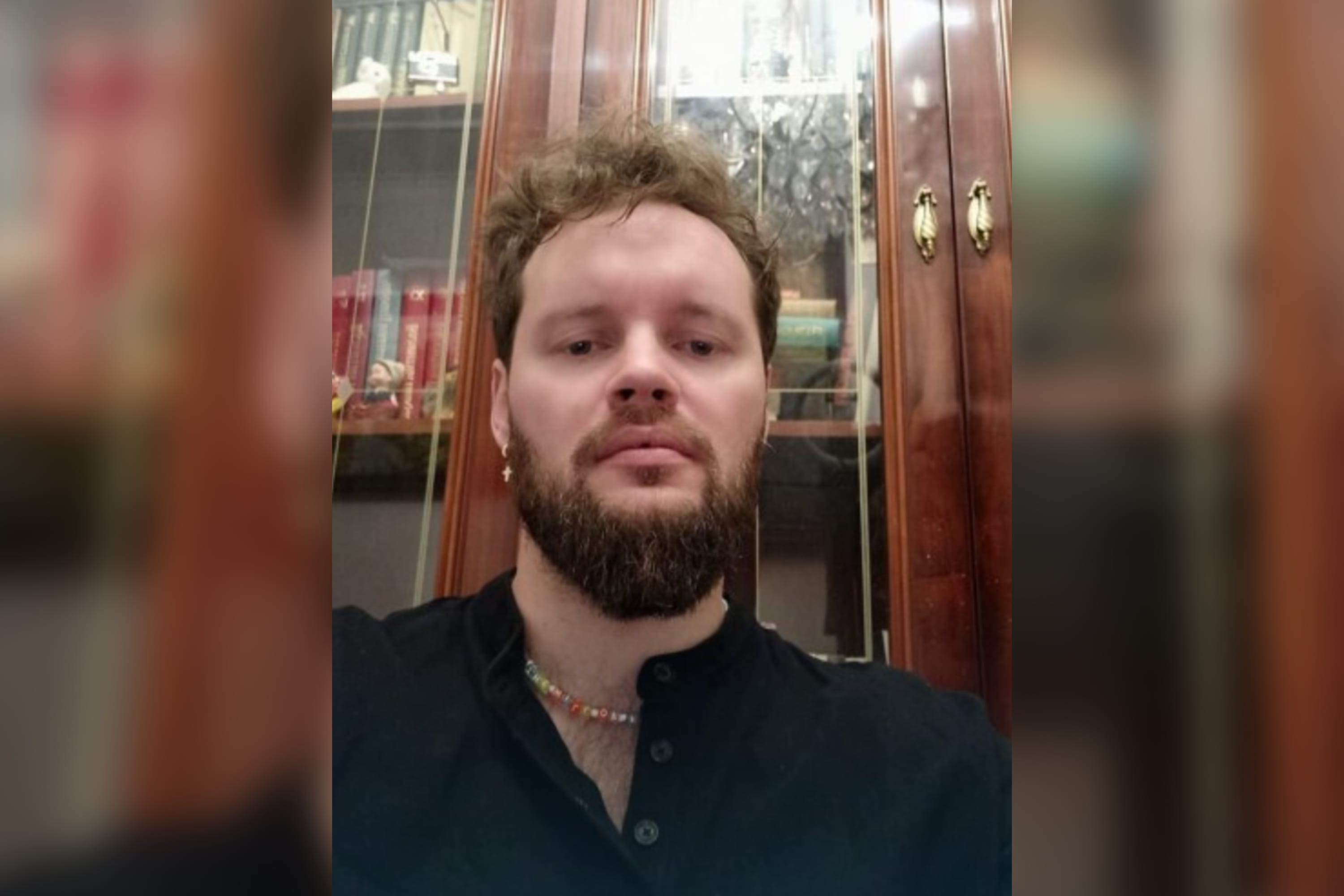 Поэта и создателя группы «Дореволюціонный Совѣтчикъ» приговорили к двум годам колонии по делу о «дискредитации» армии за пост о Путине