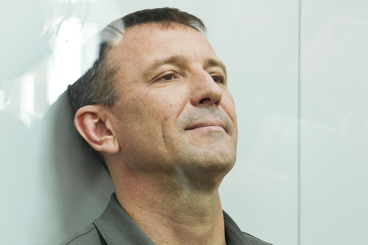 Генерала Попова, который обвиняется в мошенничестве в крупном размере, вернут на «СВО» 