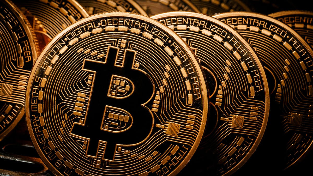 Восемь биткоин-кошельков внезапно проснулись спустя 14 лет бездействия. С них вывели 80009 BTC на $8,69 млрд