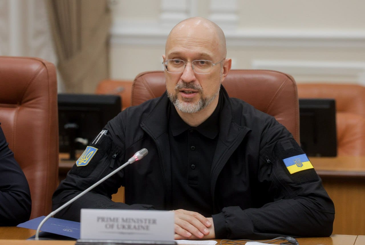 Премьер-министр Украины Денис Шмыгаль подал в отставку. Накануне Зеленский предложил ему возглавить Минобороны
