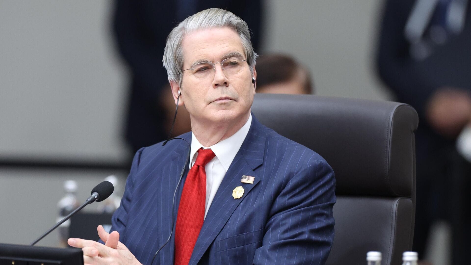 США разрешили иранским танкерам ходить через Ормузский пролив, чтобы обеспечить поставки нефти миру — министр финансов Бессент