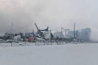 На месте сгоревшего склада Wildberries в Шушарах