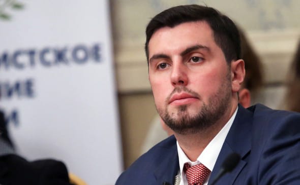 Бывший член ОНК Ионов потребовал признать «Важные истории» «иностранным агентом». Ранее после его заявления такой статус присвоили «Медузе»