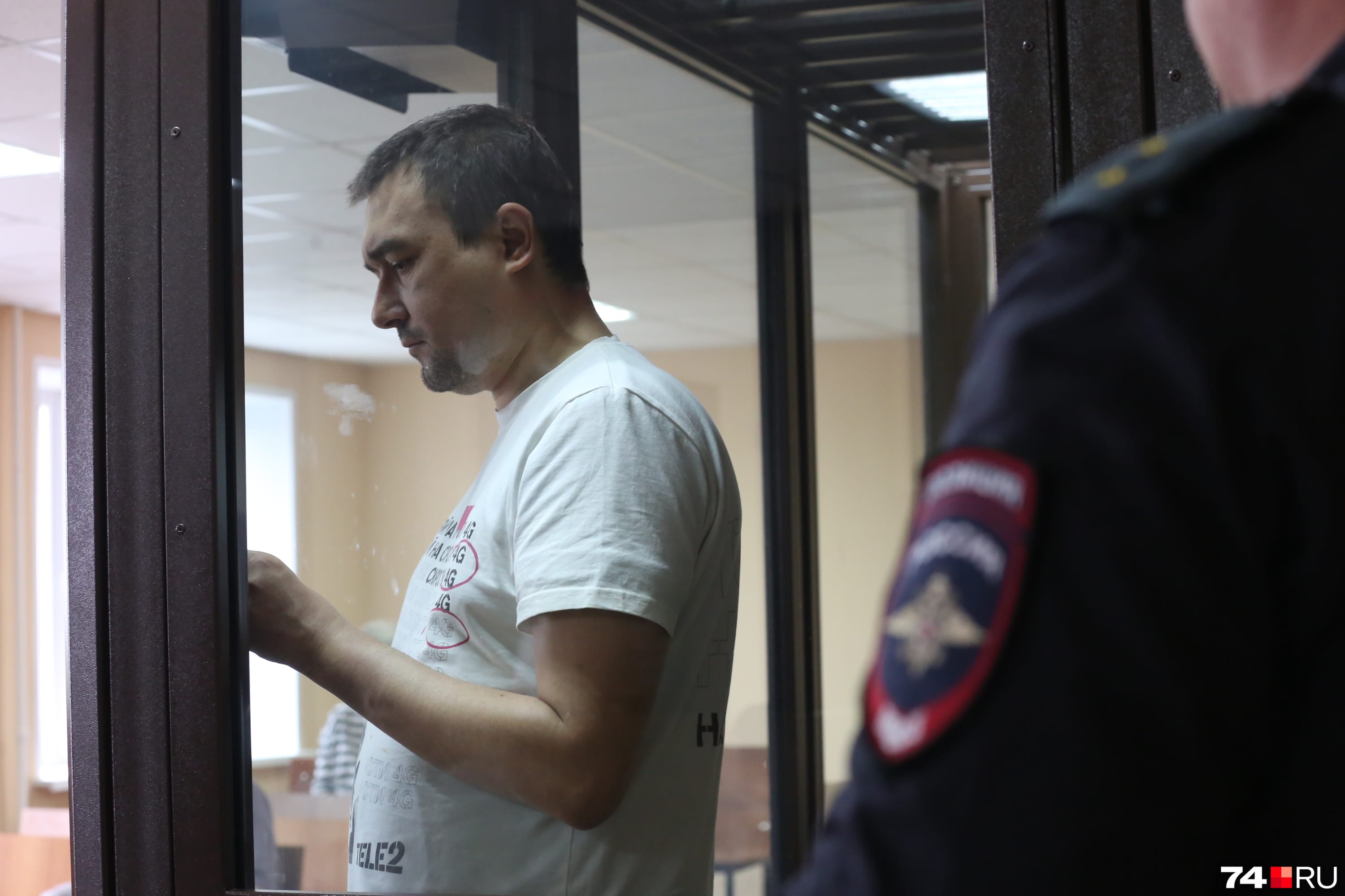 В Челябинске за комментарий в YouTube об ударе беспилотников по Кремлю арестовали мужчину. Его обвинили в оправдании терроризма