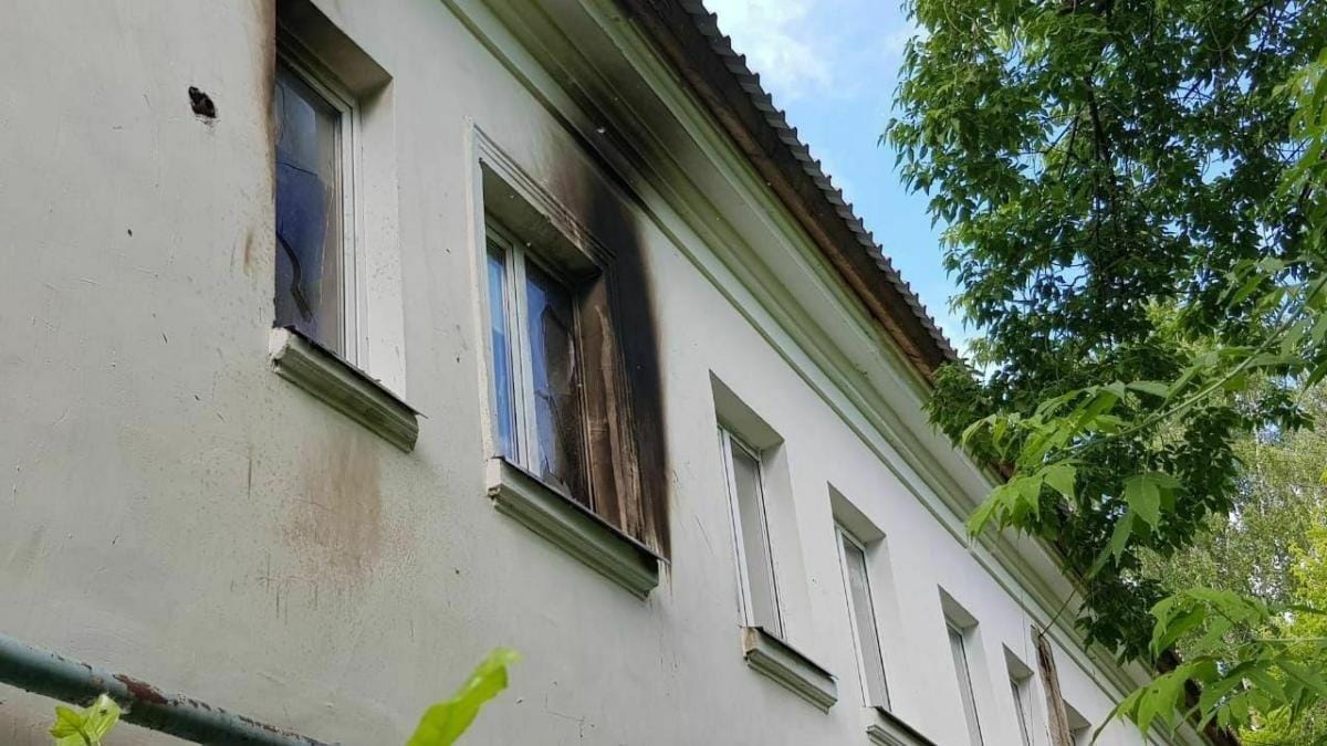 Жителя Перми Алексея Гашева приговорили к 11 годам колонии. Его обвиняли в поджоге военкомата