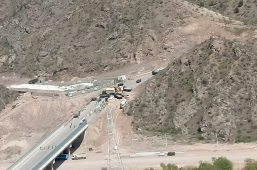 Азербайджанские пограничники похитили жителя Нагорного Карабаха, которого перевозили в машине Красного Креста — омбудсмен