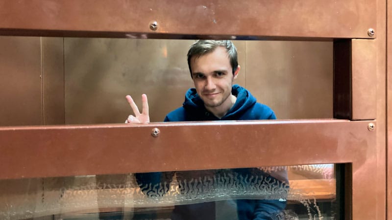 В Москве арестовали студента, сфотографировавшего график работы военкомата. Его обвиняют по статье об обучении терроризму