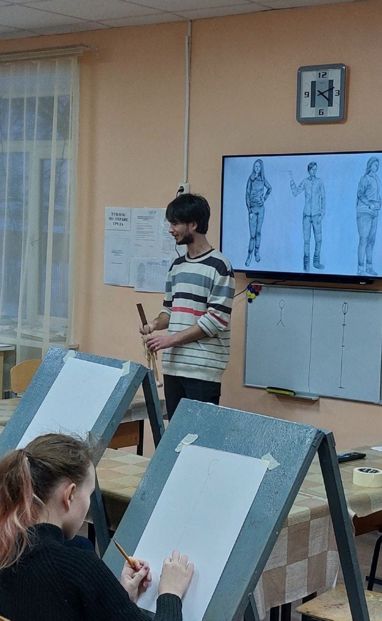 Учитель рисования из Липецкой области приговорен к 20 годам колонии по статье о «госизмене»