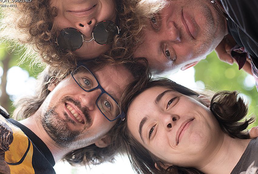 Мария с мужем и двумя их сыновьями