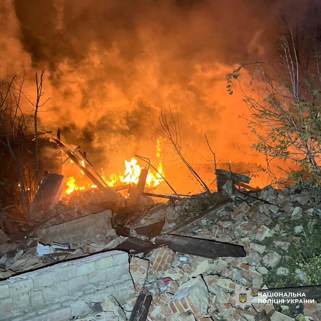 Последствия российского обстрела в Харьковской области в ночь на 25 сентября 2025 года
