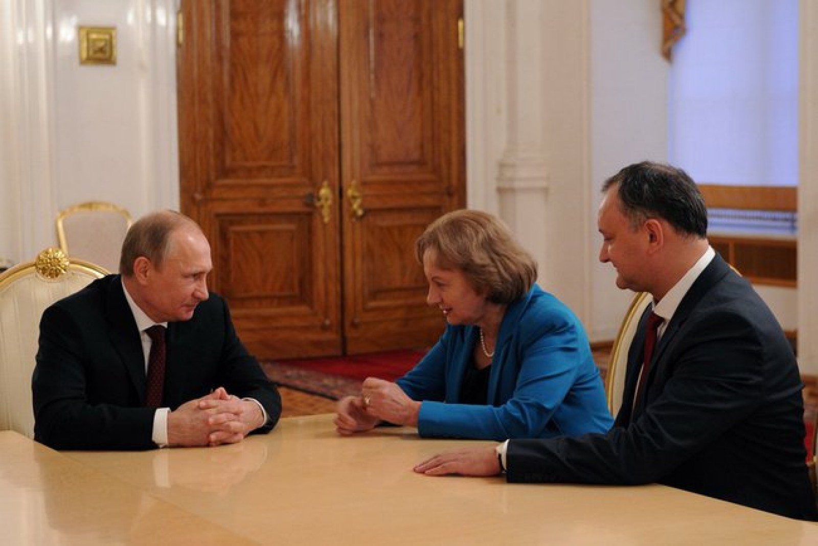 putin-dodon.hw1vd6ryuo