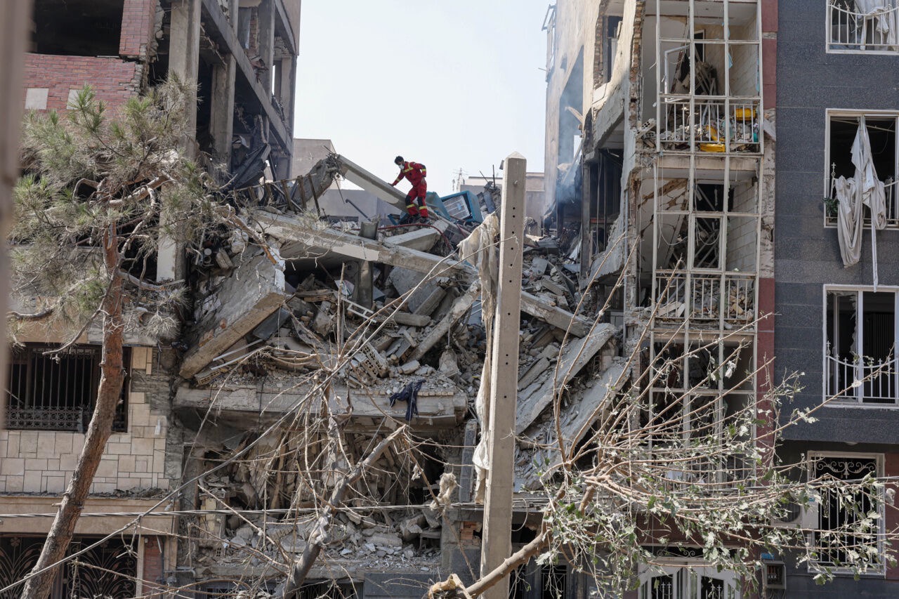 Последствия ударов по Тегерану 13 июня. Фото: IRNA