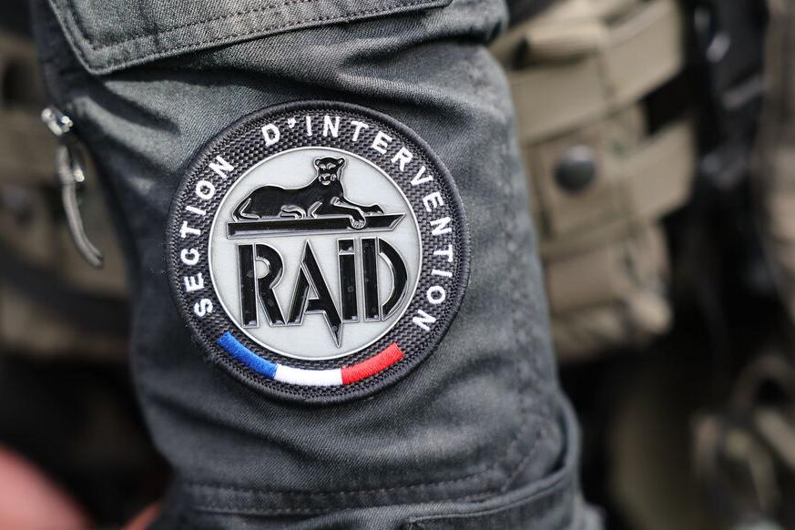 Шеврон французского полицейского спецназа RAID. Фото: LP/Arnaud Journois